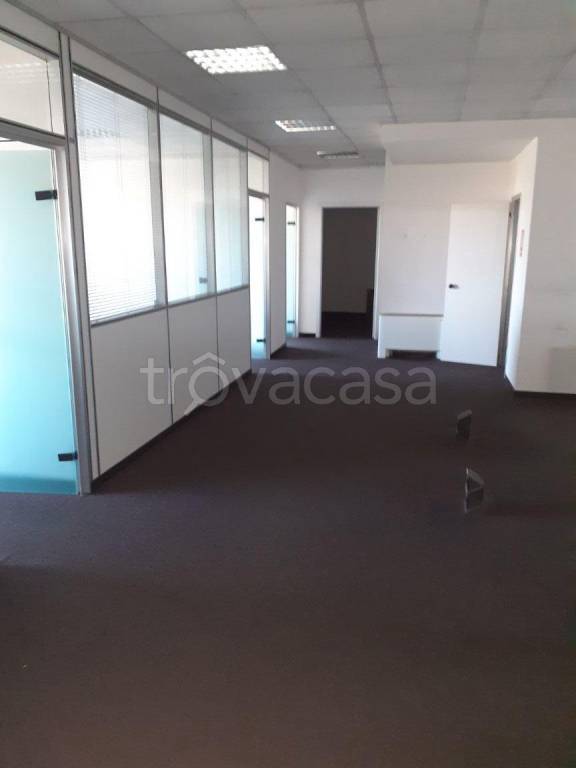 ufficio in affitto ad Arese