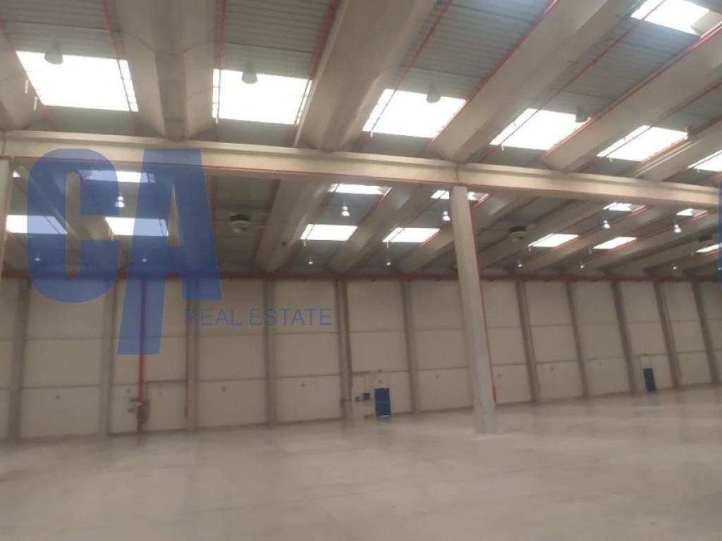 locale commerciale in affitto ad Arese in zona Valera