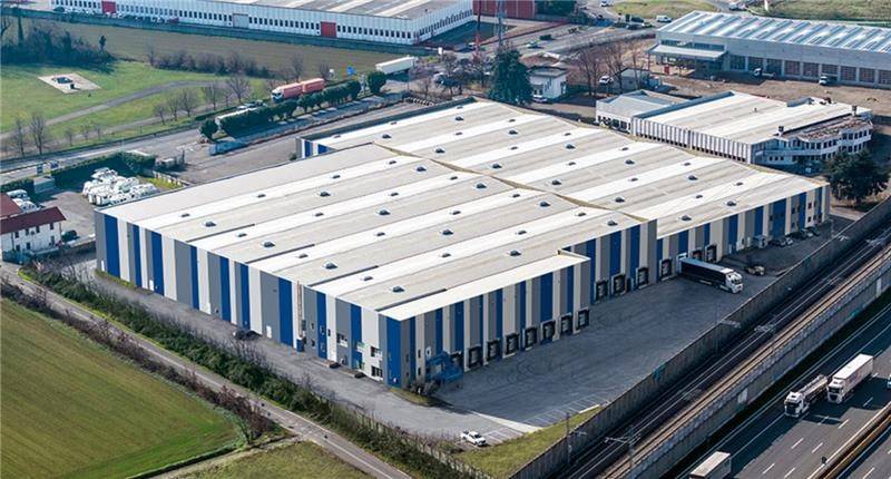 locale commerciale in affitto ad Arluno