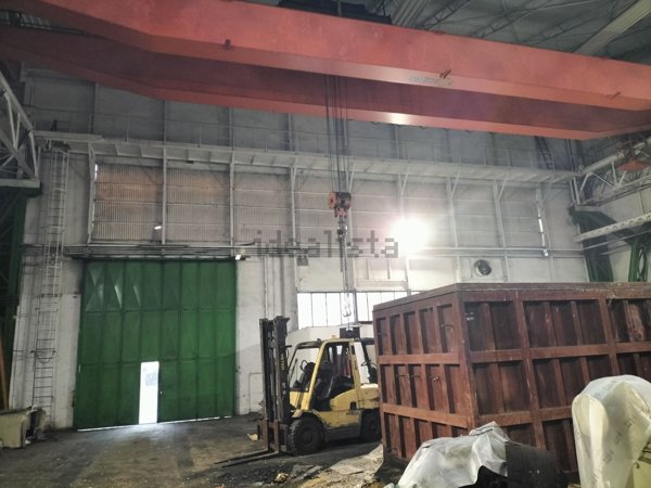 capannone in affitto ad Arluno