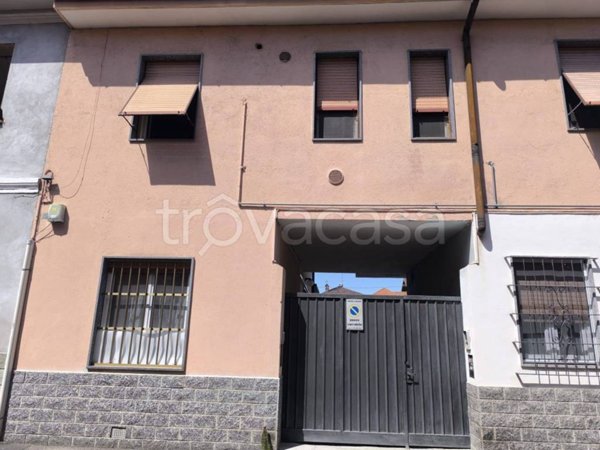appartamento in affitto ad Arluno in zona Rogorotto