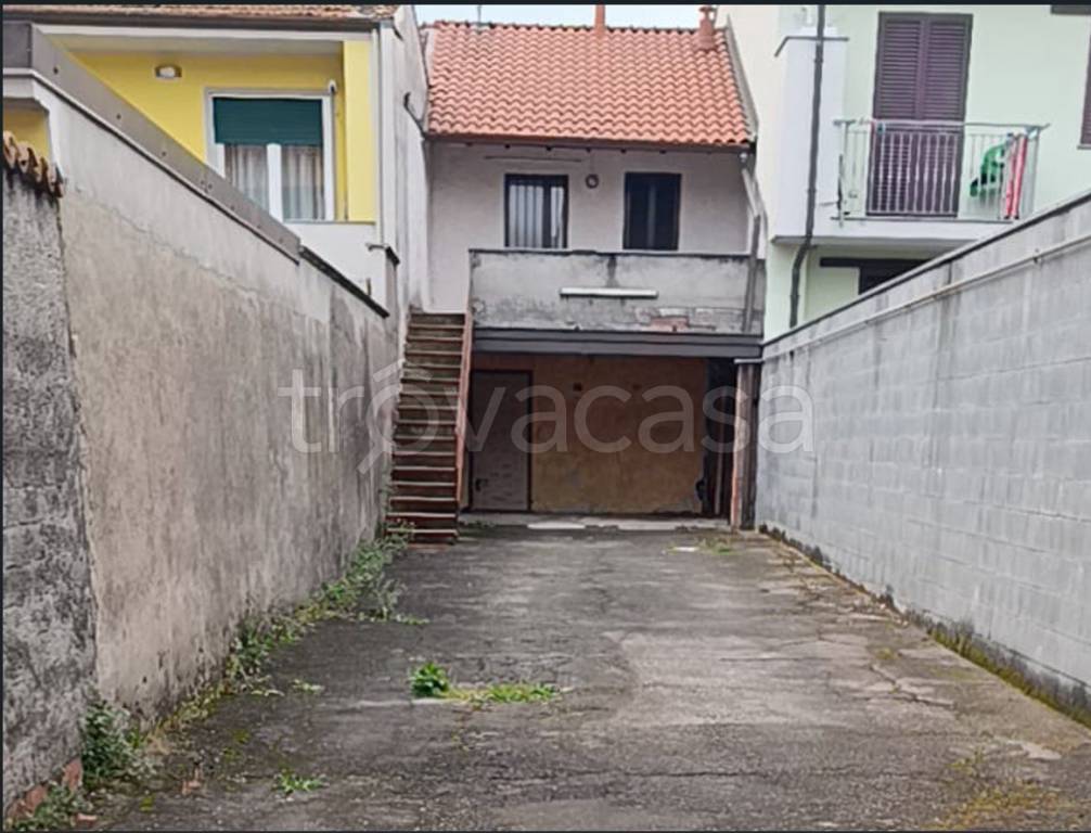 appartamento in affitto ad Arluno in zona Rogorotto