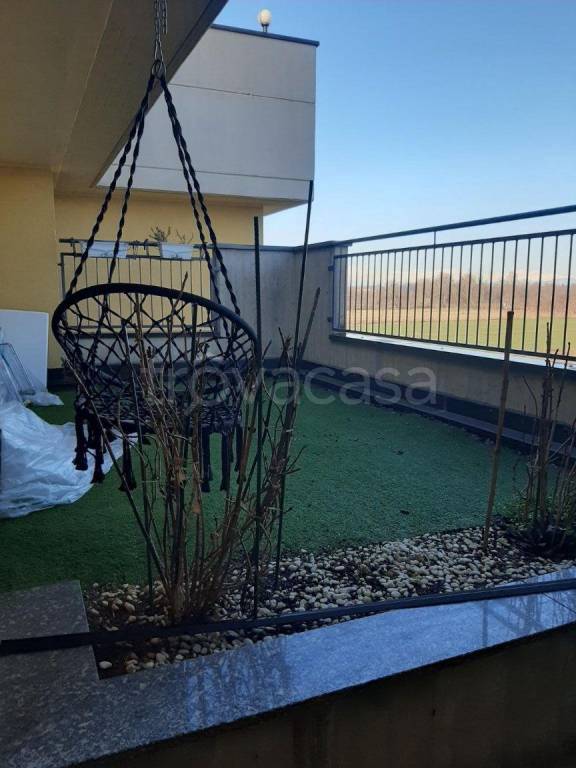 appartamento in affitto ad Arluno in zona Rogorotto