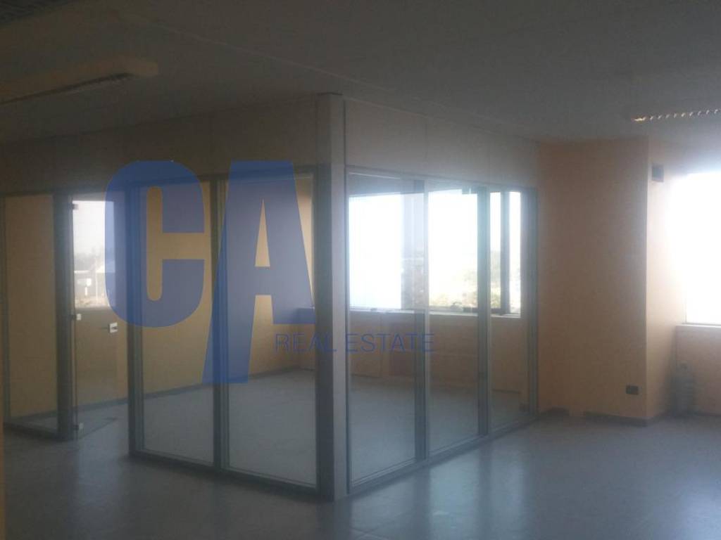 ufficio in affitto ad Assago