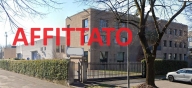 negozio in affitto ad Assago
