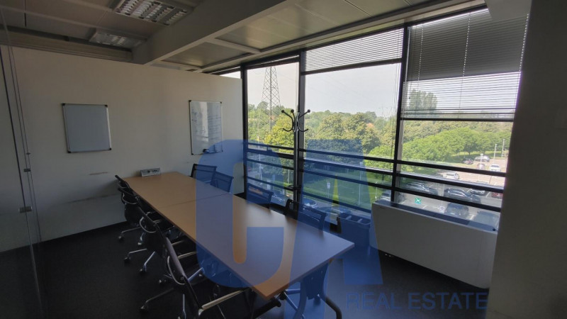 ufficio in affitto ad Assago