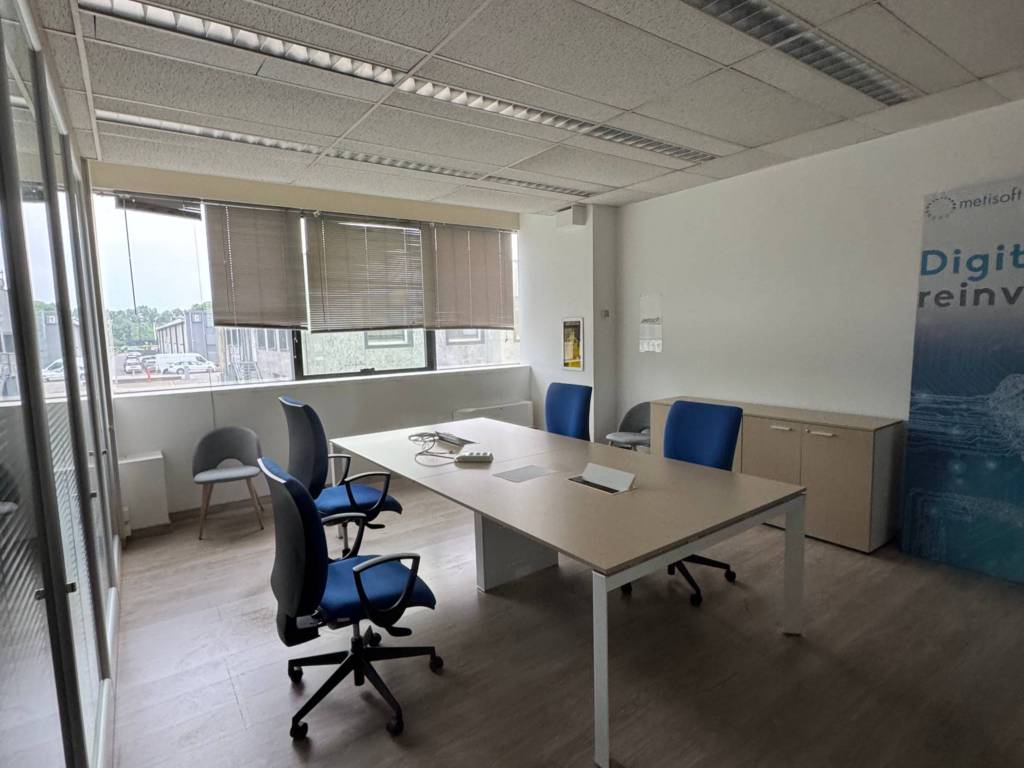 ufficio in affitto ad Assago