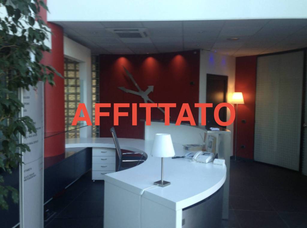 ufficio in affitto ad Assago