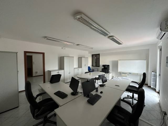 ufficio in affitto ad Assago