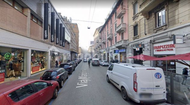negozio in affitto ad Assago
