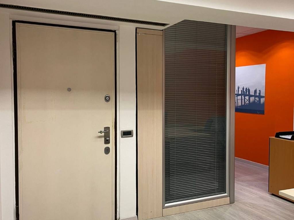 ufficio in affitto ad Assago