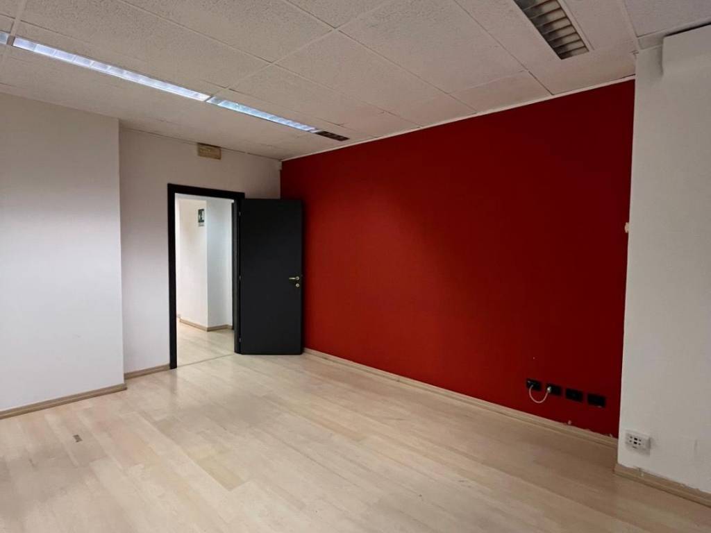 ufficio in affitto ad Assago