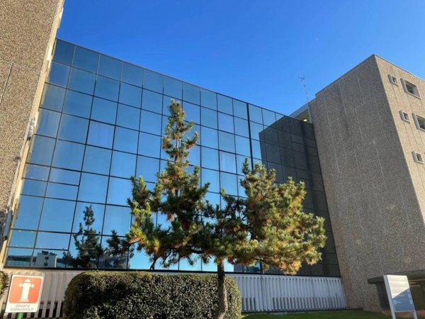 ufficio in affitto ad Assago