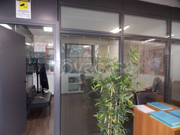 ufficio in affitto ad Assago