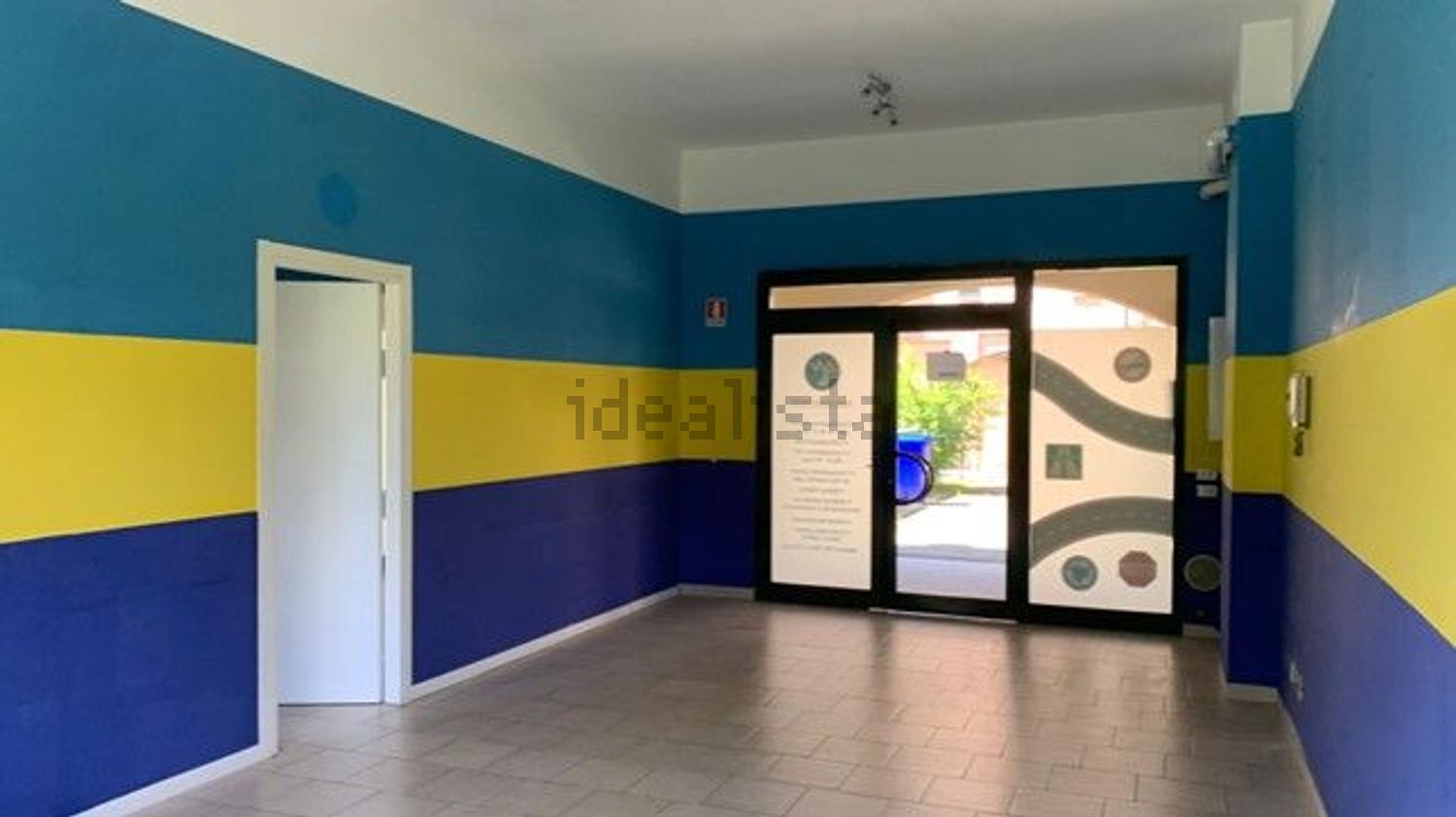 negozio in affitto ad Assago