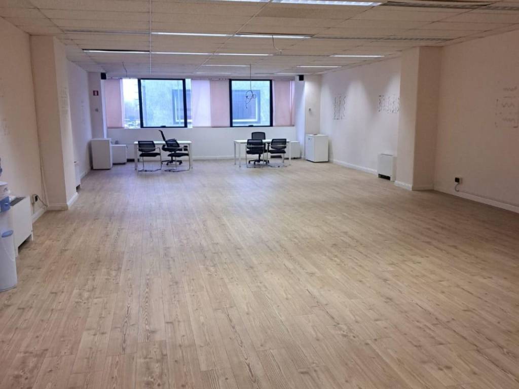 ufficio in affitto ad Assago