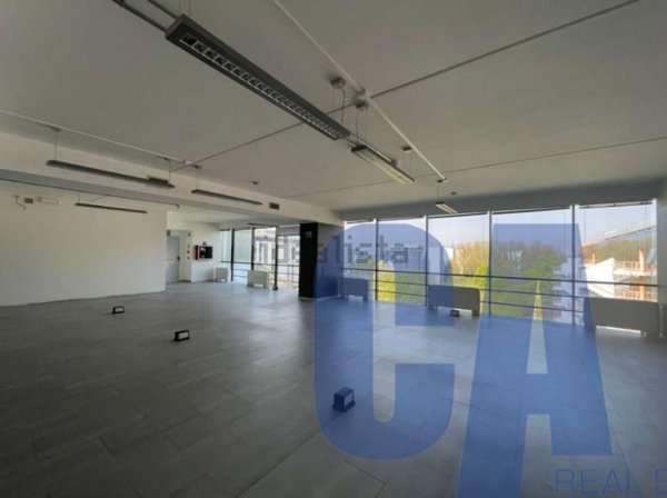 ufficio in affitto ad Assago