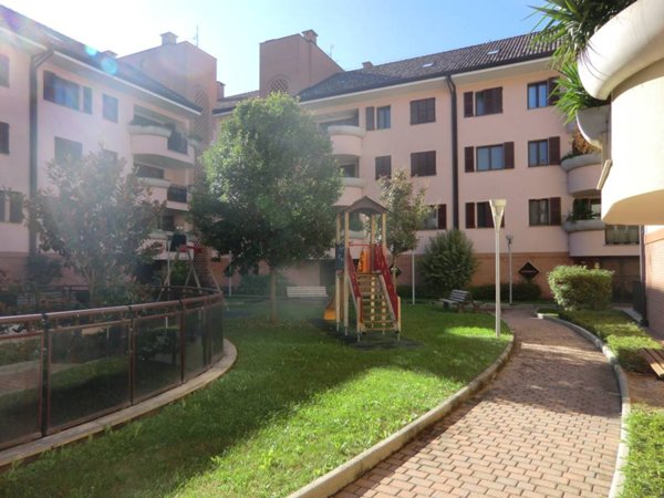 appartamento in affitto ad Assago