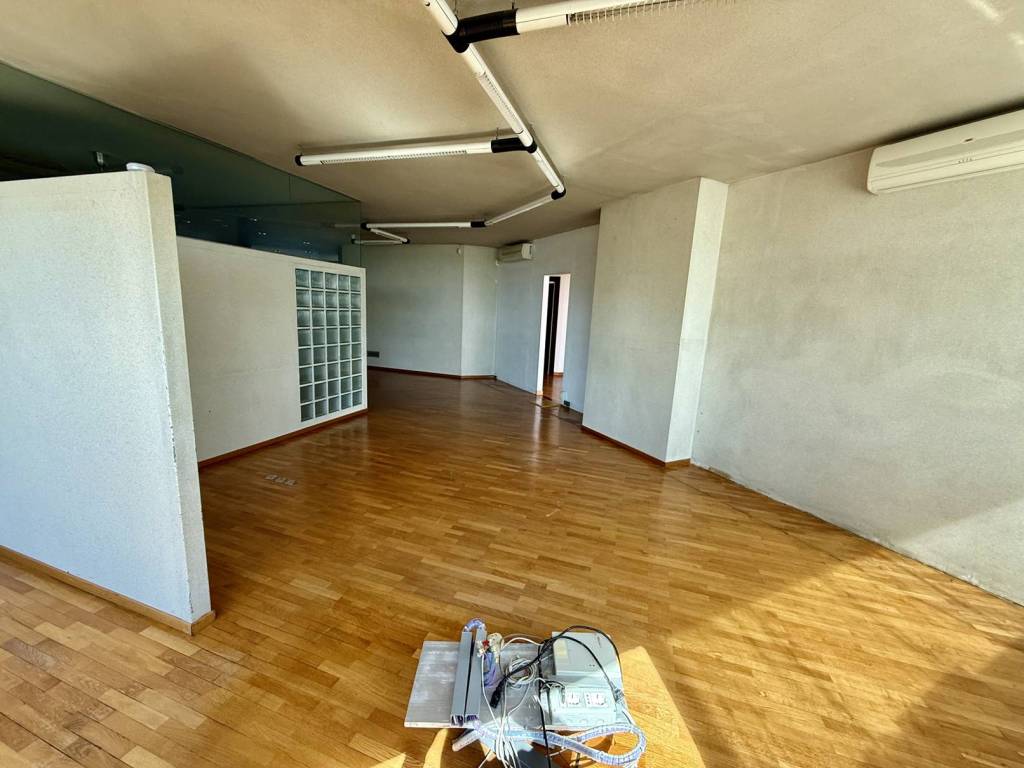 ufficio in affitto ad Assago