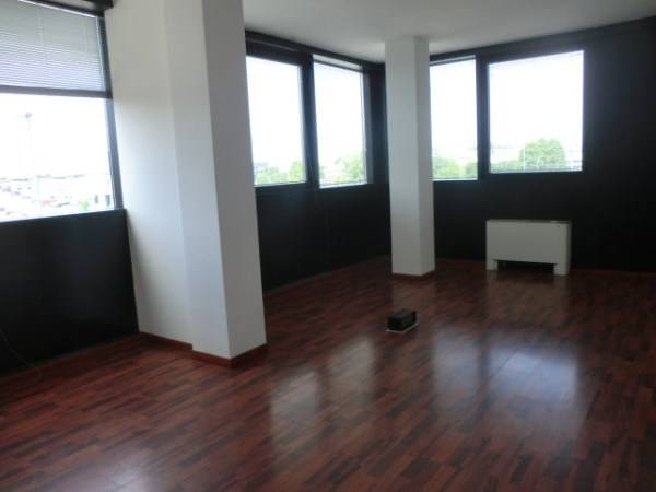 ufficio in affitto ad Assago