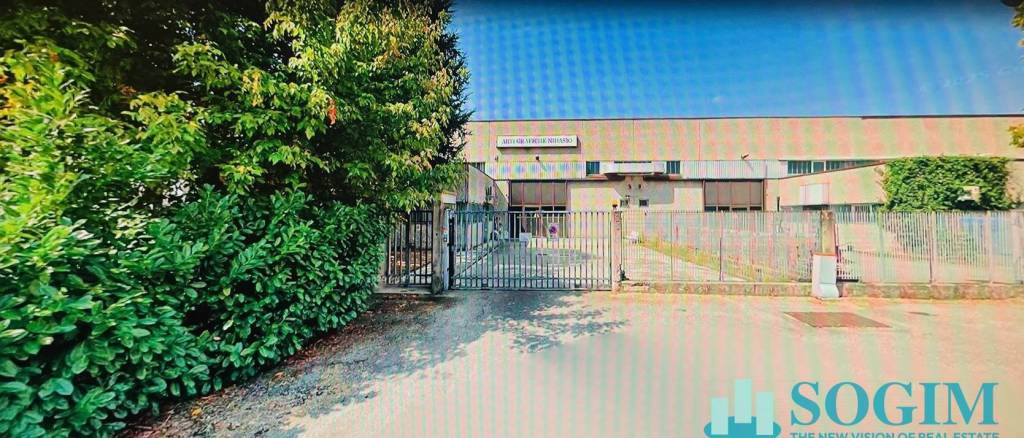 locale commerciale in affitto ad Assago