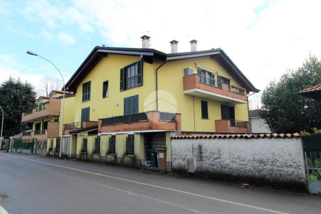 appartamento in affitto a Bareggio