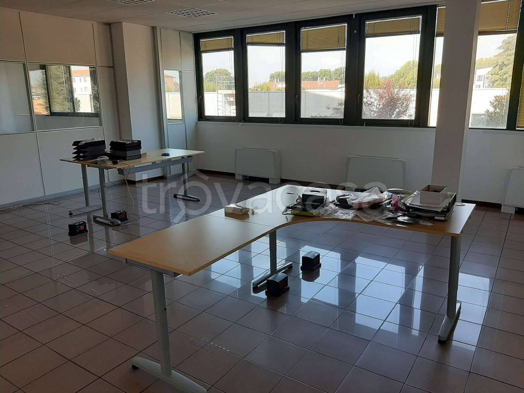 appartamento in affitto a Bareggio