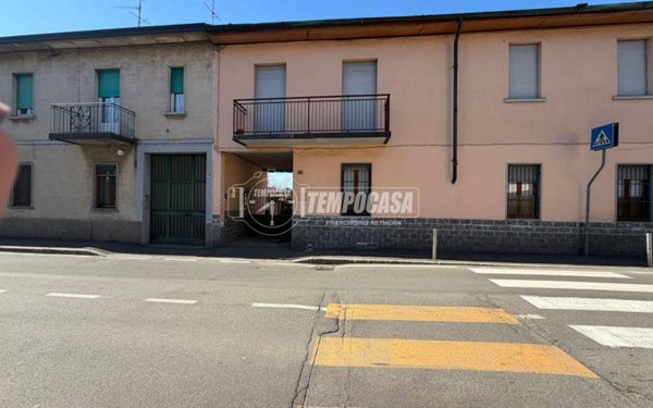 appartamento in affitto a Bareggio