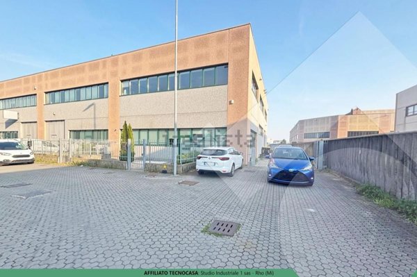 capannone in affitto a Bareggio