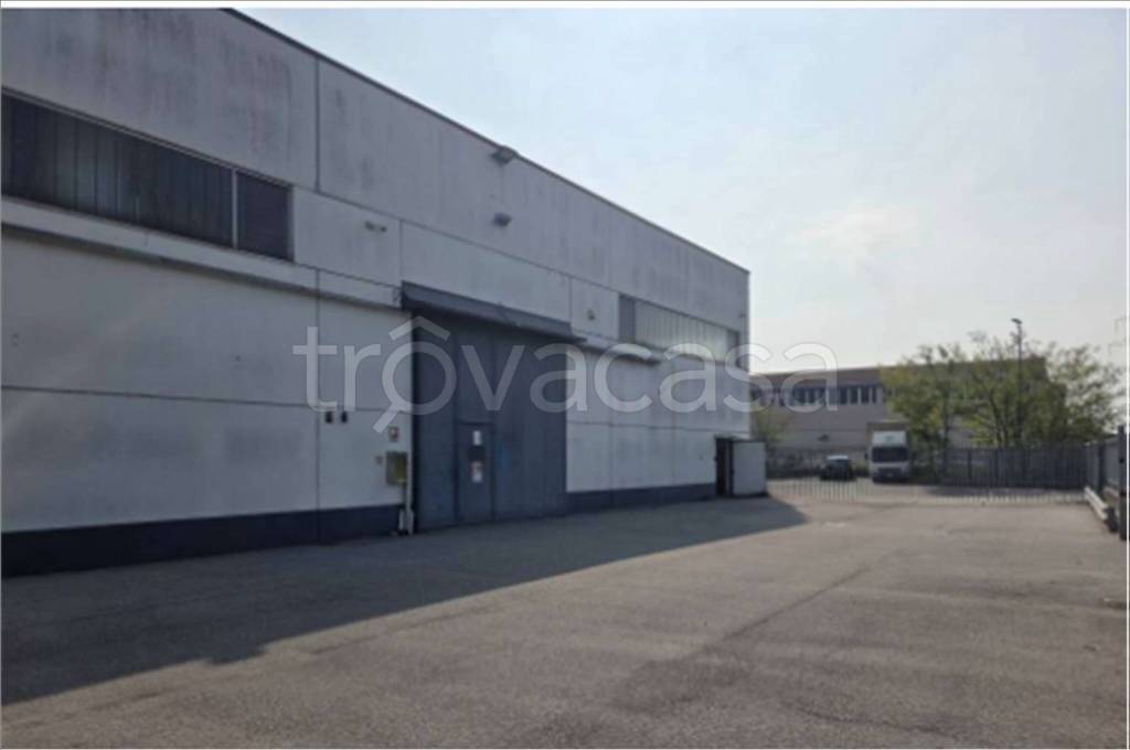 ufficio in affitto a Basiano