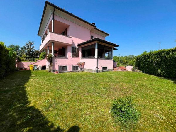 casa indipendente in affitto a Basiglio