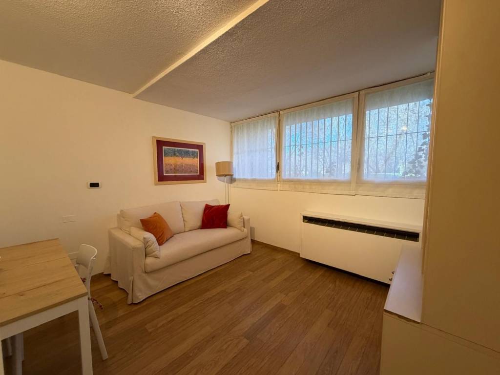 appartamento in affitto a Basiglio