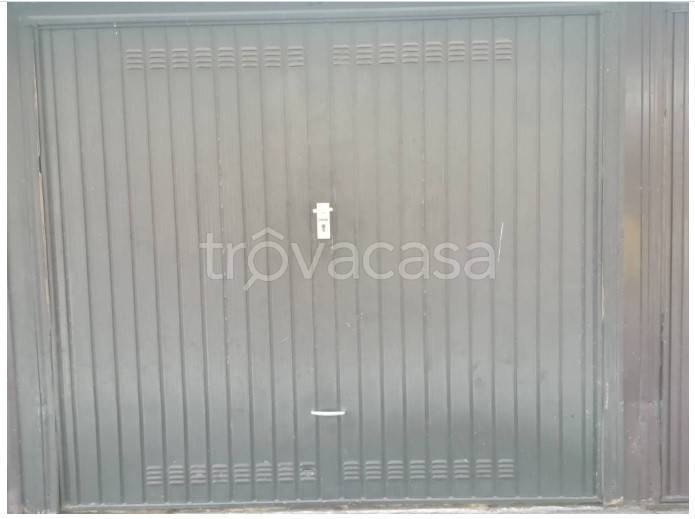 box auto in affitto a Basiglio in zona Cascina Vione
