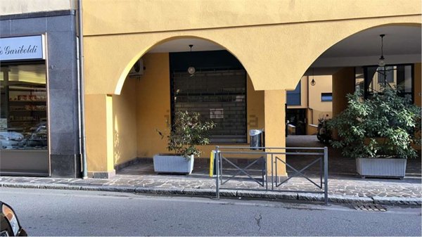 negozio in affitto a Binasco