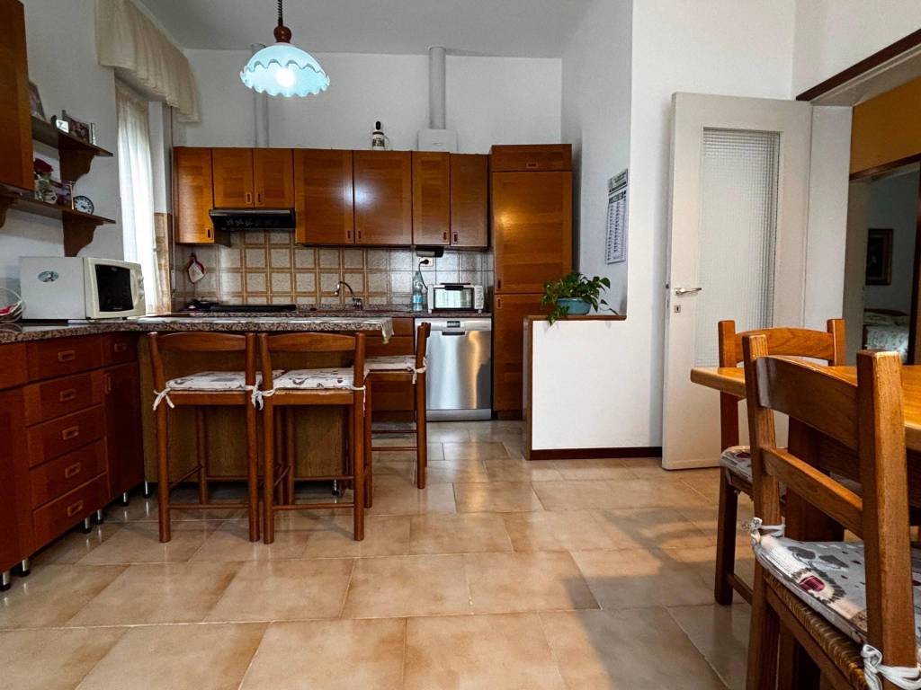 appartamento in affitto a Bollate in zona Cassina Nuova