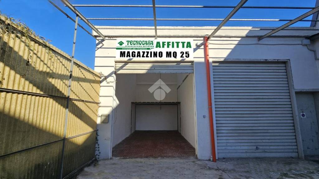 ufficio in affitto a Bollate in zona Cassina Nuova