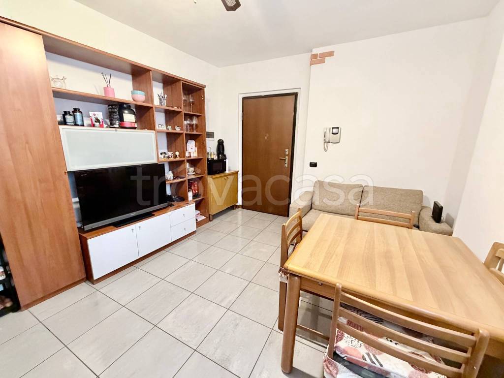 appartamento in affitto a Bollate