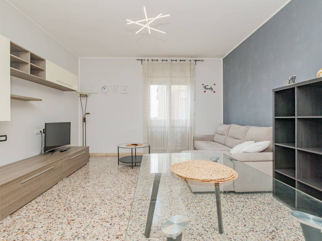 appartamento in affitto a Bollate in zona Castellazzo