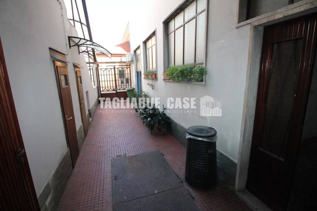 negozio in affitto a Bresso