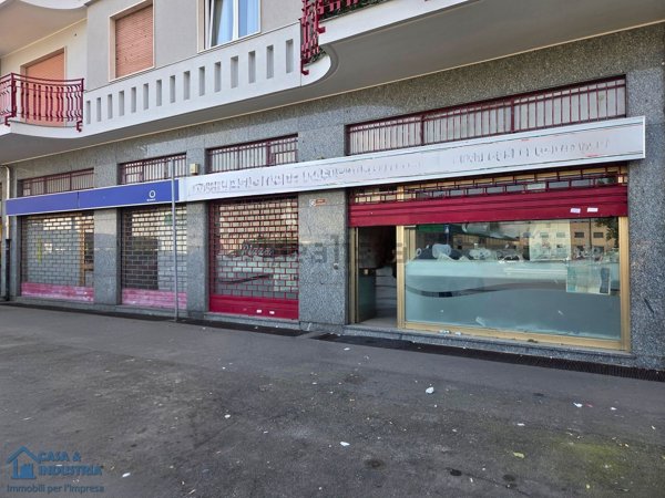 locale commerciale in affitto a Bresso