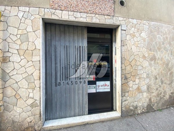 negozio in affitto a Bresso