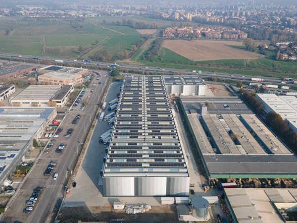 locale commerciale in affitto a Buccinasco