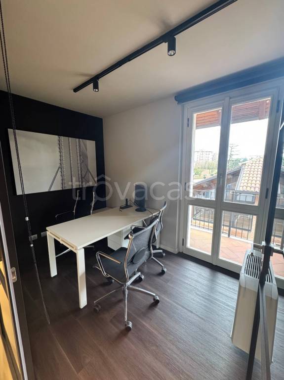 ufficio in affitto a Buccinasco