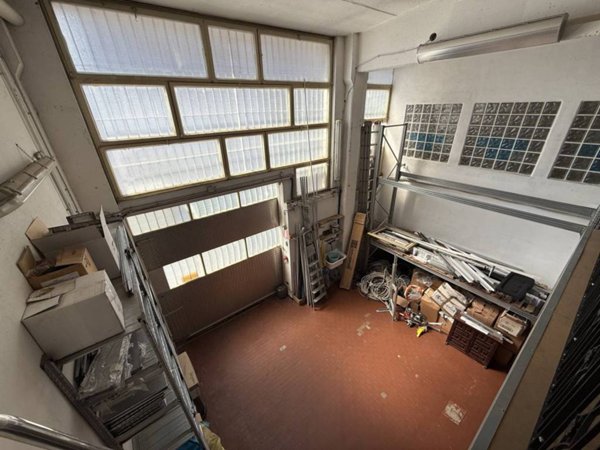 locale commerciale in affitto a Buccinasco