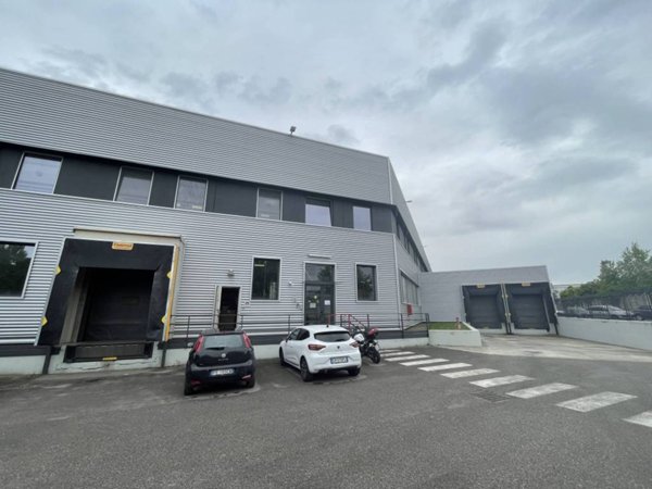 capannone in affitto a Buccinasco