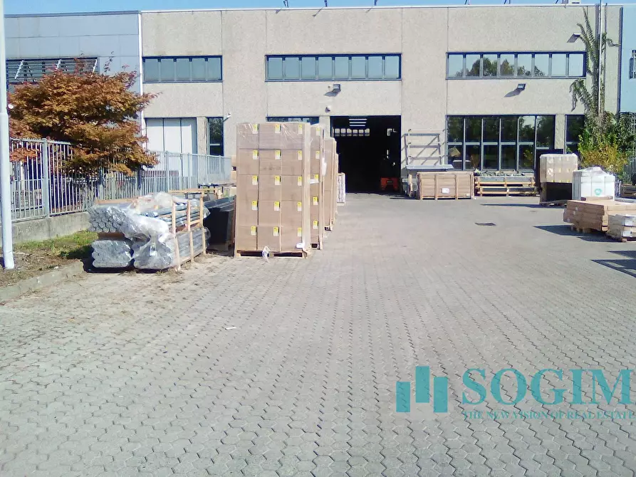 locale di sgombero in affitto a Buccinasco