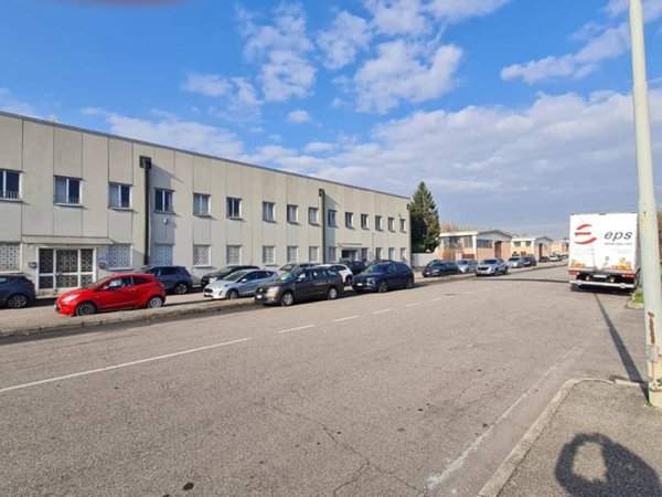 ufficio in affitto a Buccinasco
