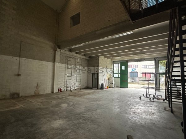 capannone in affitto a Buccinasco