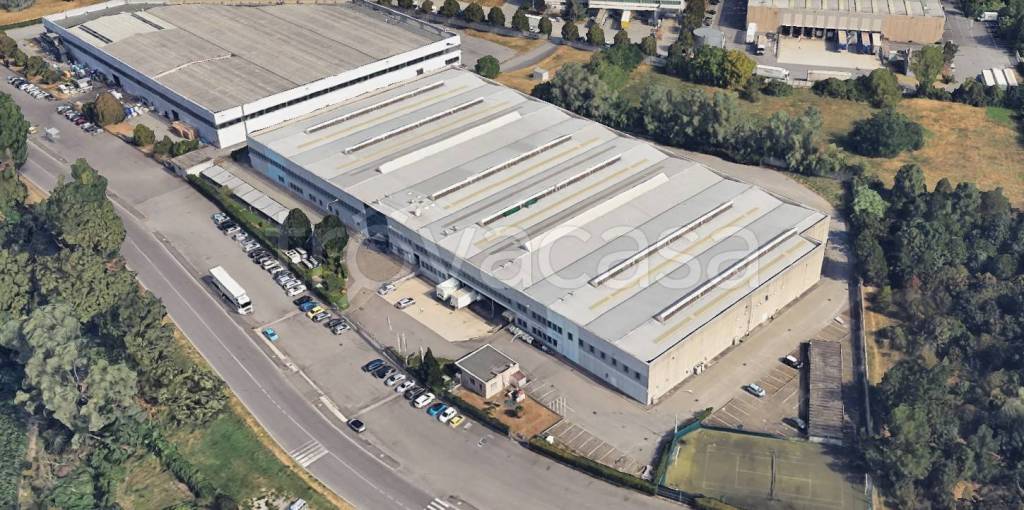 locale commerciale in affitto a Buccinasco