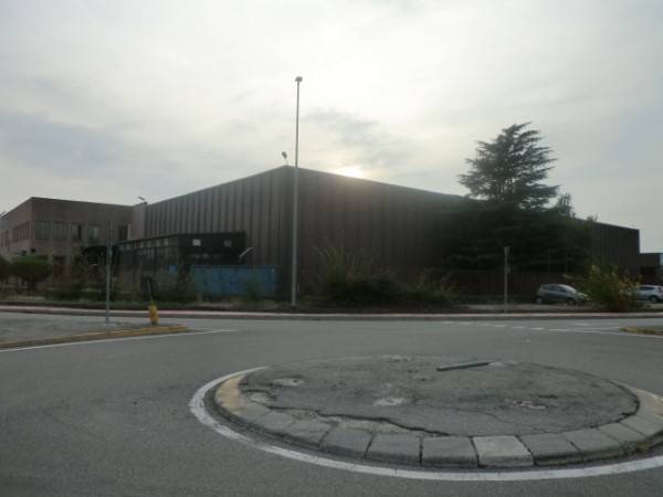 capannone in affitto a Buccinasco